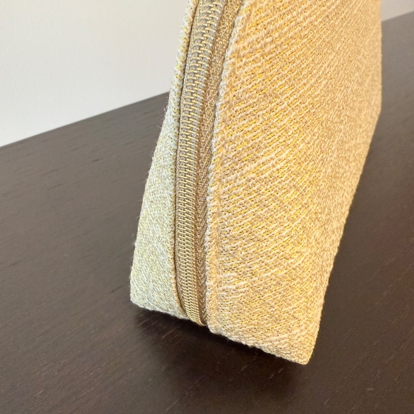 [BRAND NEW] Christian Dior Beauty GWP Gold Metallic Make-up Pouch with Logo 24 - Picture 5 of 7